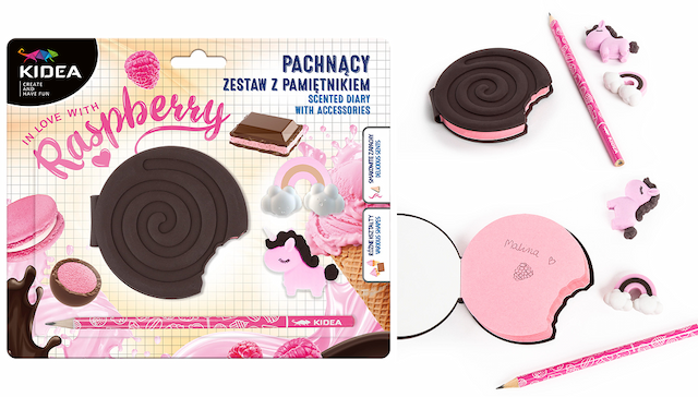 PAMIĘTNIK Z AKCESORIAMI MALINOWY KREM KIDEA – zdjęcie 1